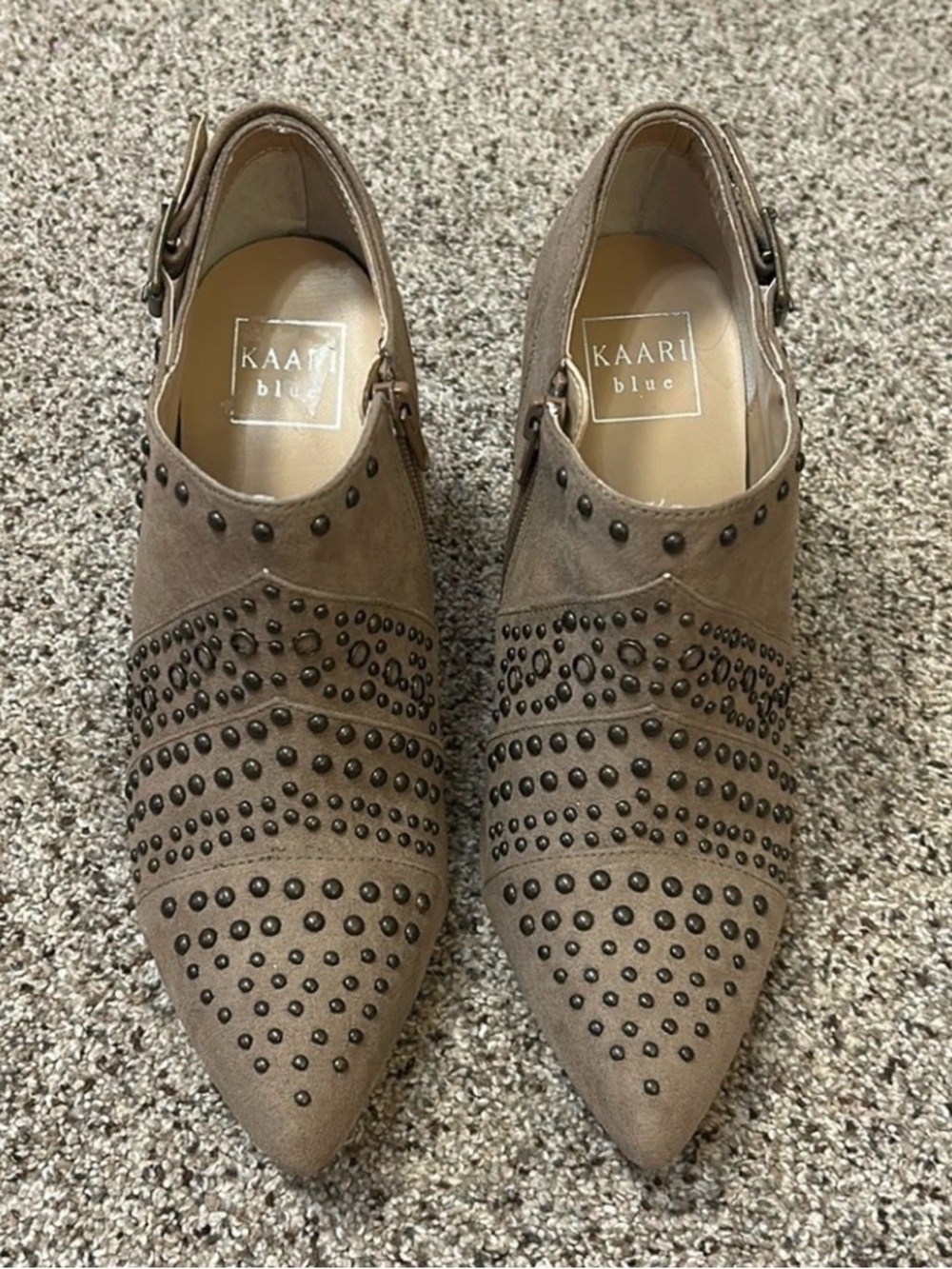 Kaari Blue Studded side zip Kristen Suede Heeled pointed toe Booties Tan size 8